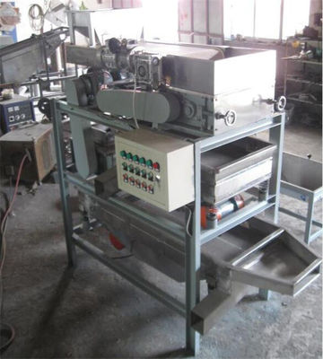 China peanut almond cashew cutting machine, cashew chopping machine, almond cutter supplier